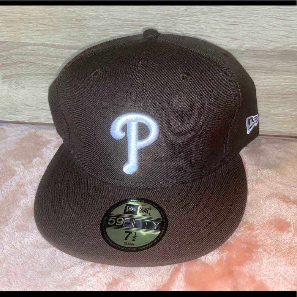 Brown Phillies fitted hat 7.5